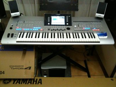 Yamaha Tyros 43 Arranger Workstation Keyboard