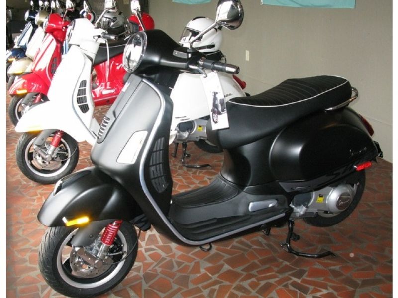 Neu 2013 Vespa GTS 300 i.e Super Sport SE